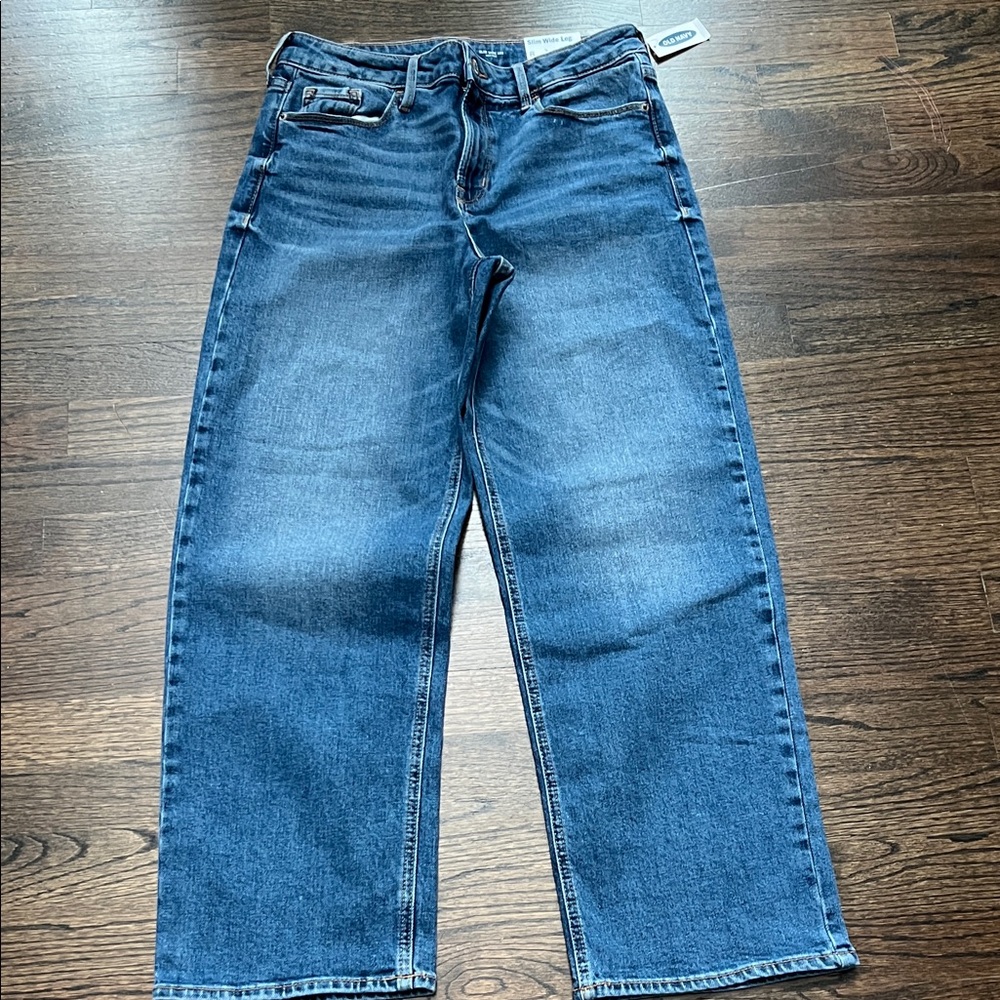 Old Navy Women’s High Rise wide leg Jeans, size 8, NWT